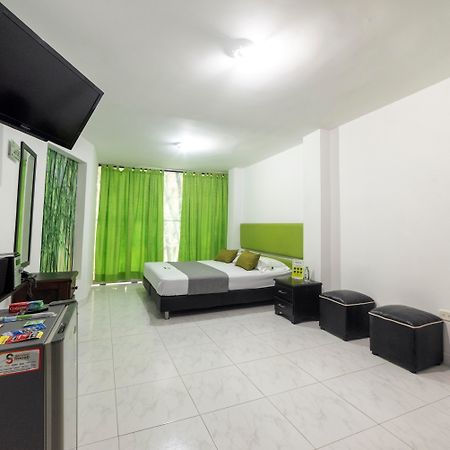Hotel Paradise Lleras Μεντεγίν Εξωτερικό φωτογραφία