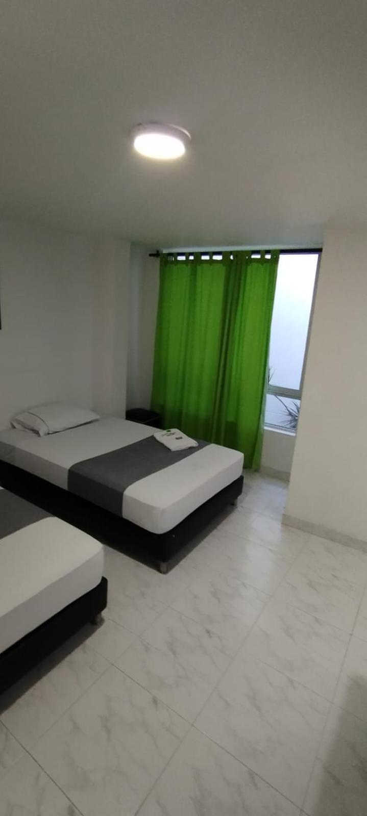 Hotel Paradise Lleras Μεντεγίν Εξωτερικό φωτογραφία