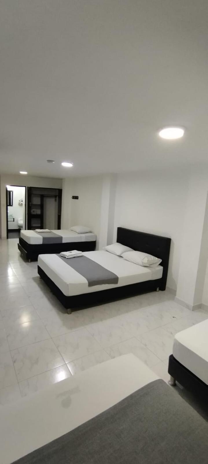 Hotel Paradise Lleras Μεντεγίν Εξωτερικό φωτογραφία