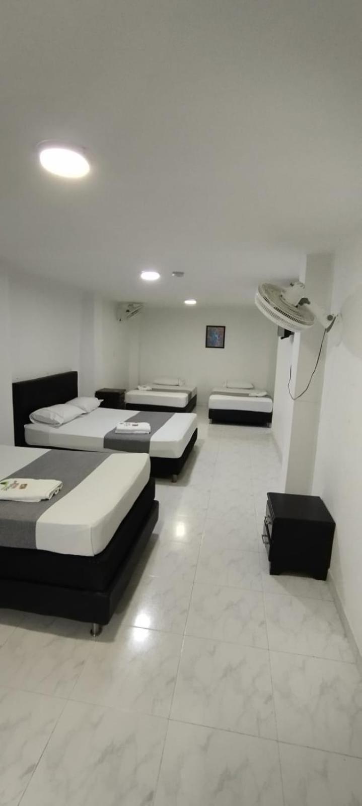 Hotel Paradise Lleras Μεντεγίν Εξωτερικό φωτογραφία