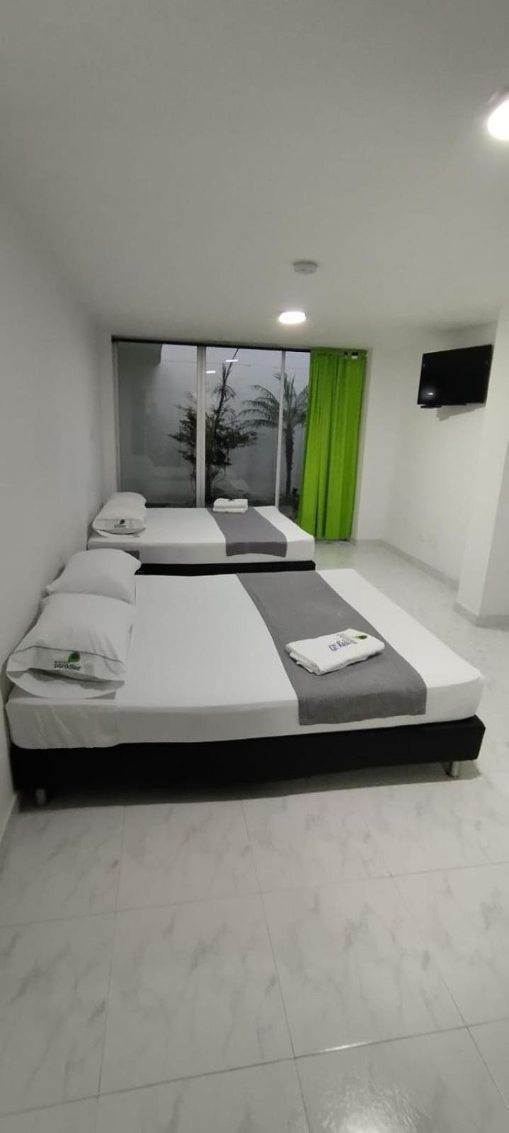 Hotel Paradise Lleras Μεντεγίν Εξωτερικό φωτογραφία