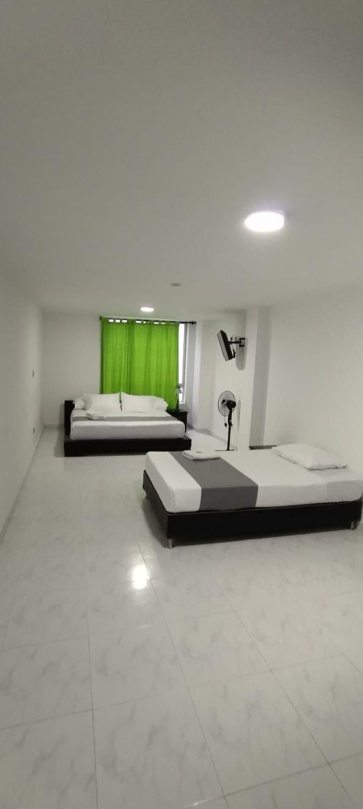 Hotel Paradise Lleras Μεντεγίν Εξωτερικό φωτογραφία