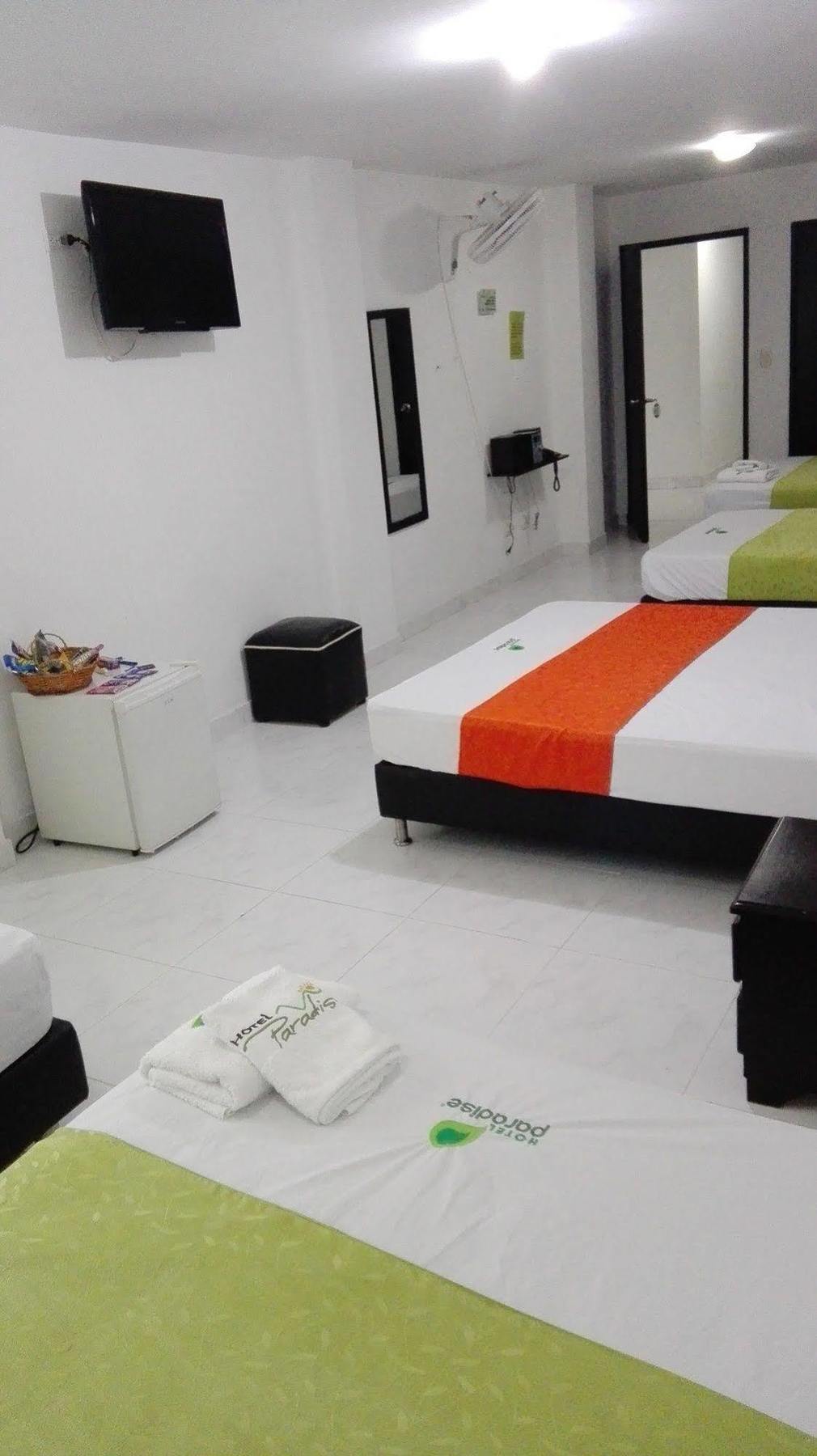 Hotel Paradise Lleras Μεντεγίν Εξωτερικό φωτογραφία