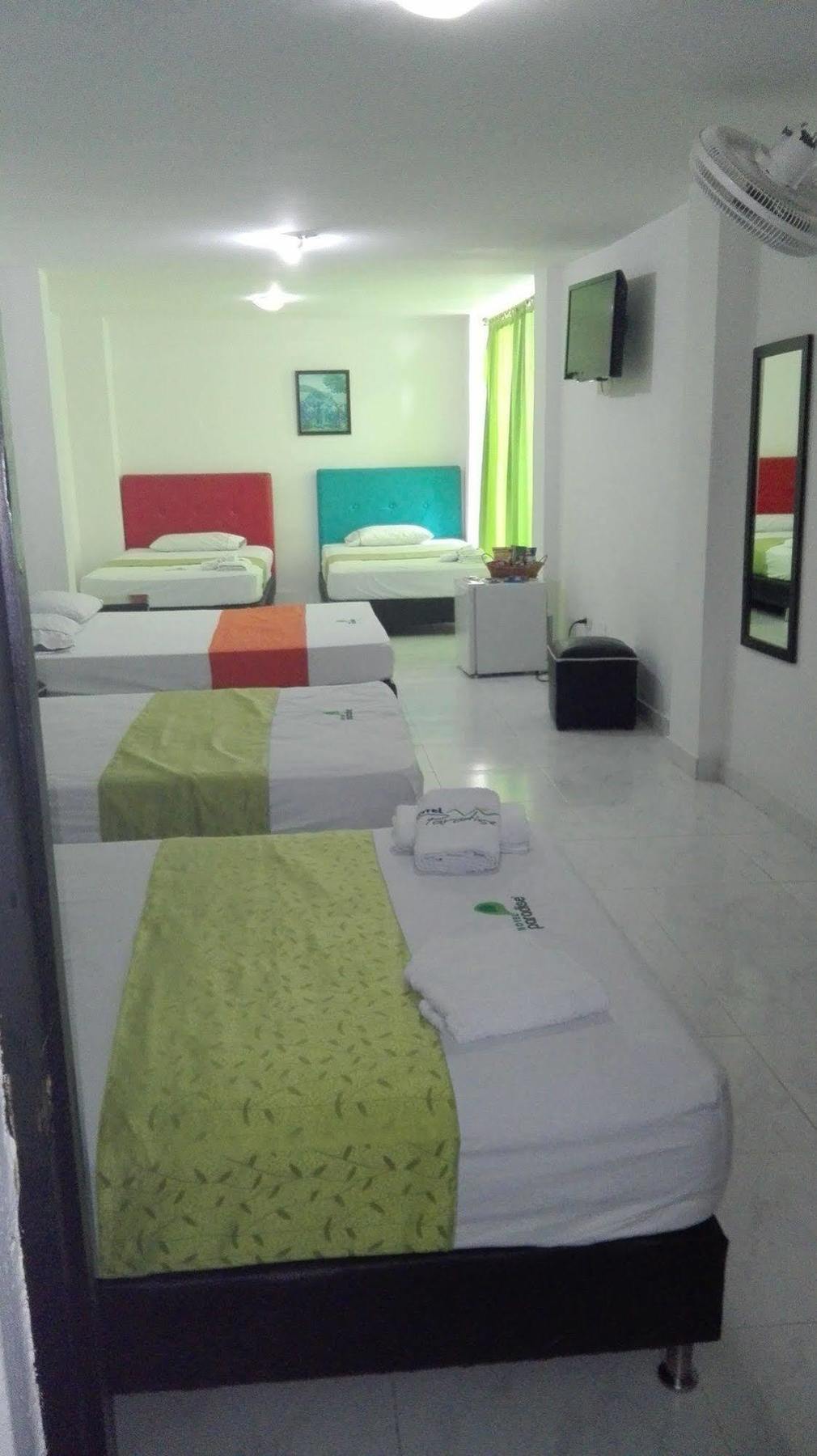 Hotel Paradise Lleras Μεντεγίν Εξωτερικό φωτογραφία